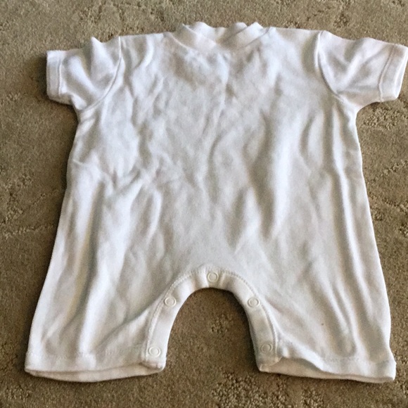 White short style onesie - Picture 1 of 4